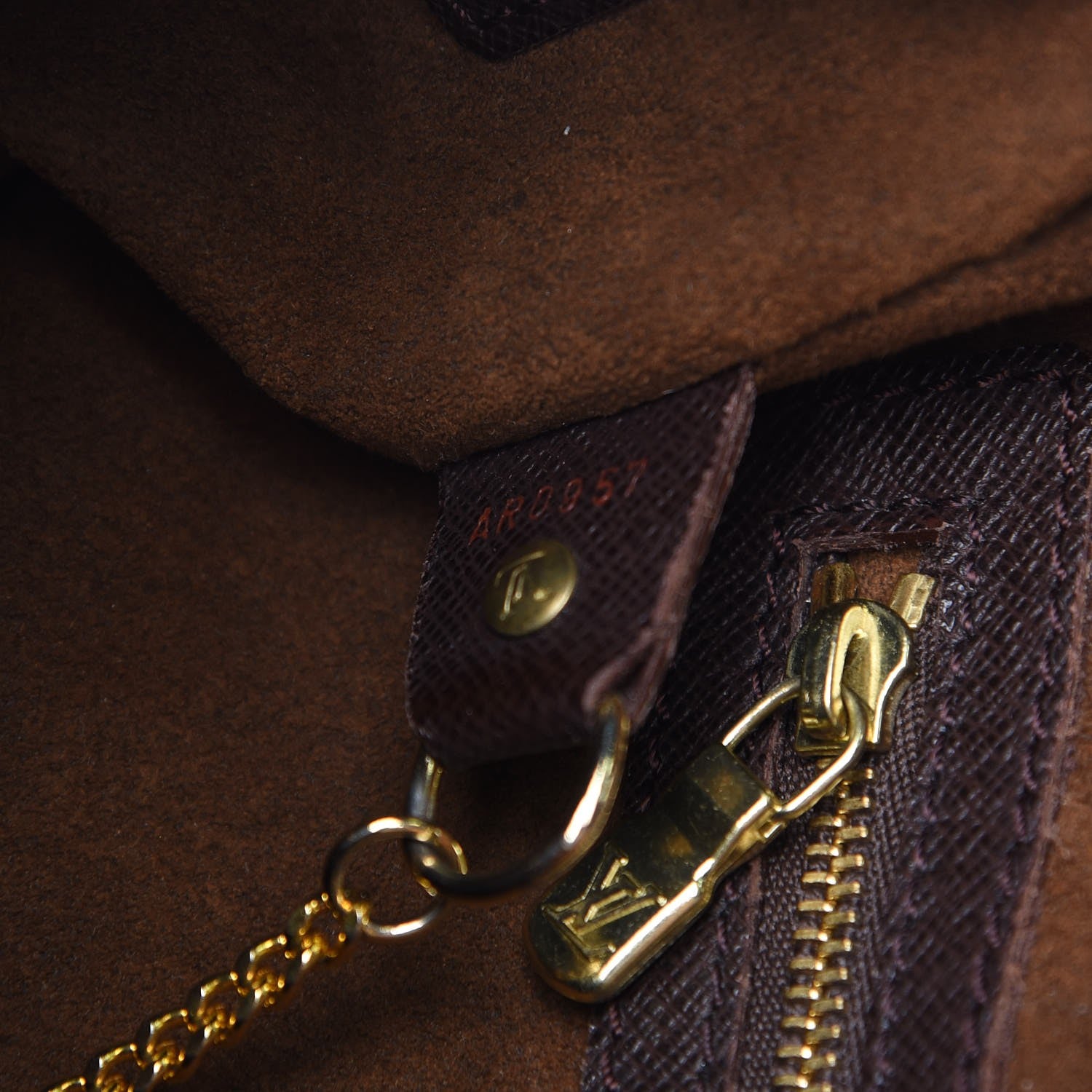 Louis Vuitton Damier Ebene Marais Bucket 23 7 of 10