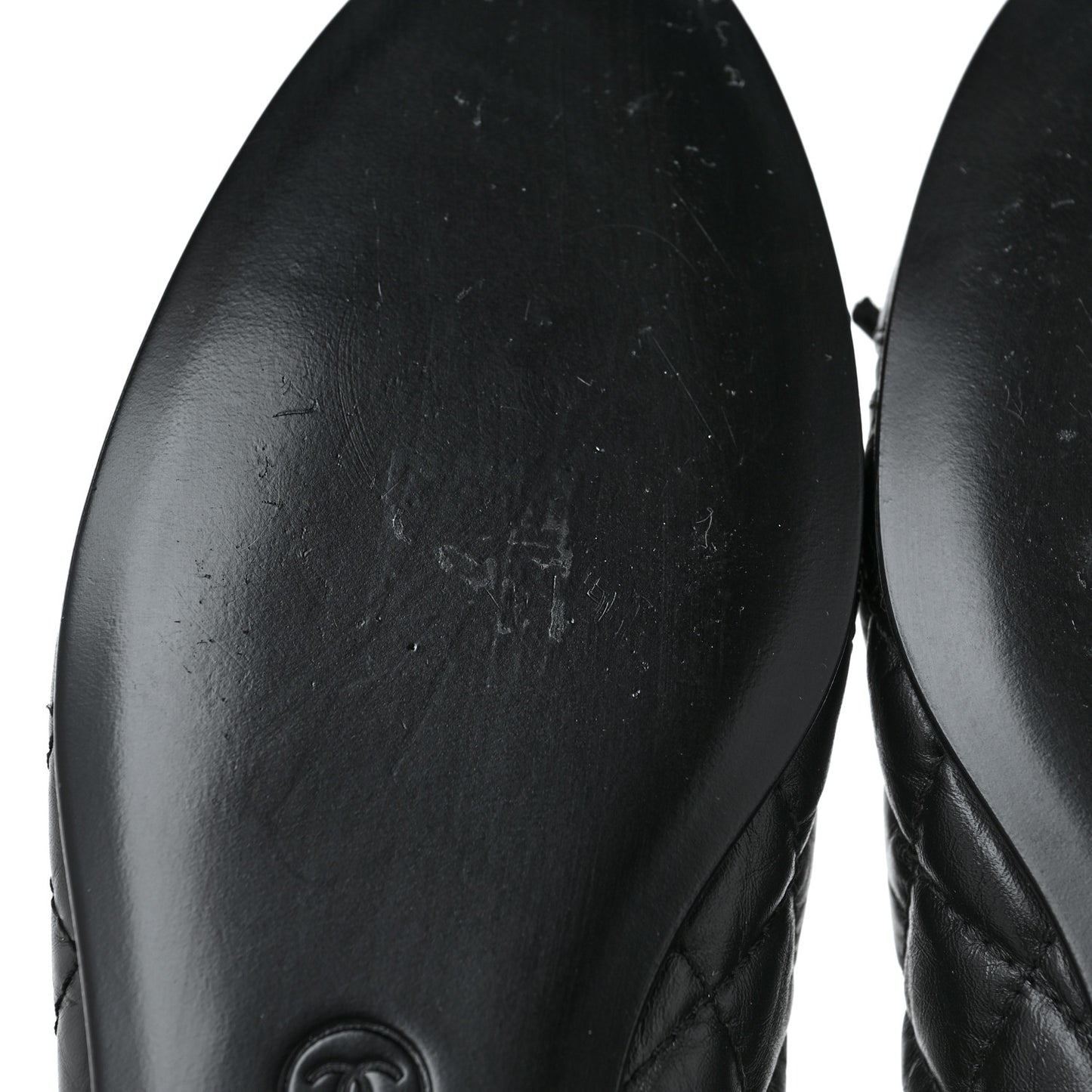 Aged Calfskin Quilted CC Cap Toe Ballerina Flats 37 Black