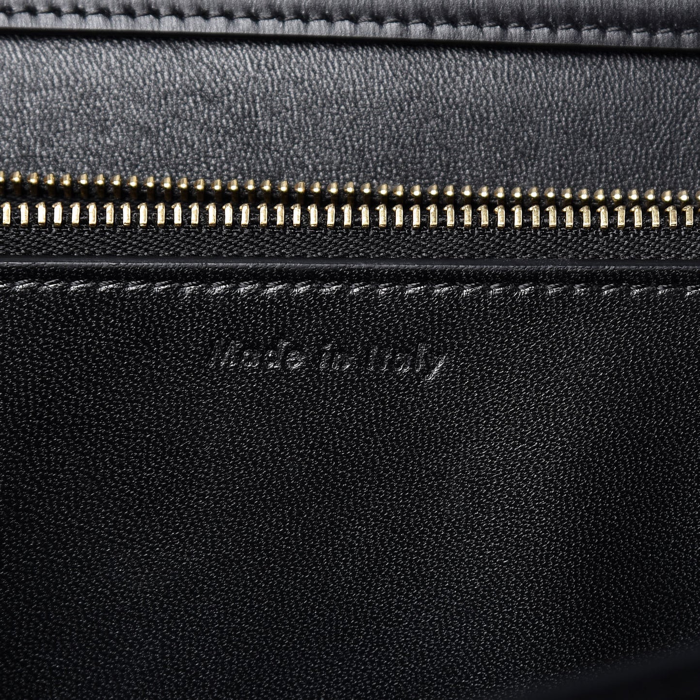 Box Calfskin Medium Classic Box Flap Bag Black
