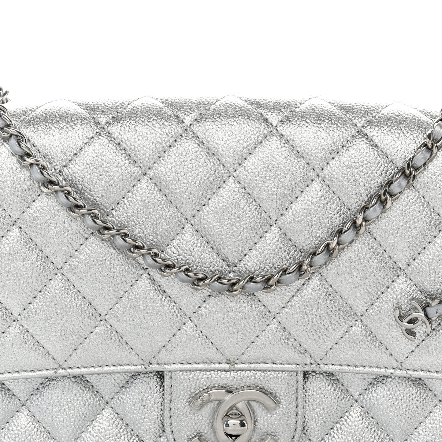 Metallic Caviar Quilted Medium CC Slide Flap Silver