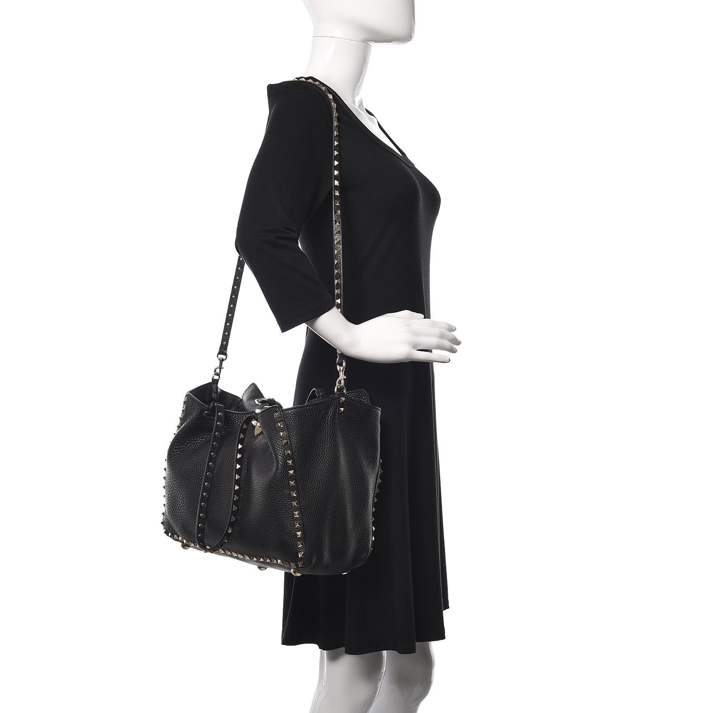 Pebbled Calfskin Medium Rockstud Tote Black