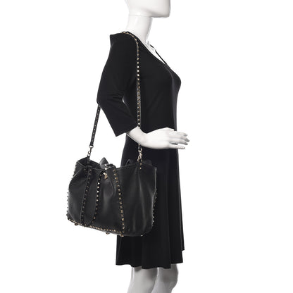 Valentino Garavani Pebbled Calfskin Medium Rockstud Tote Black 2 of 23