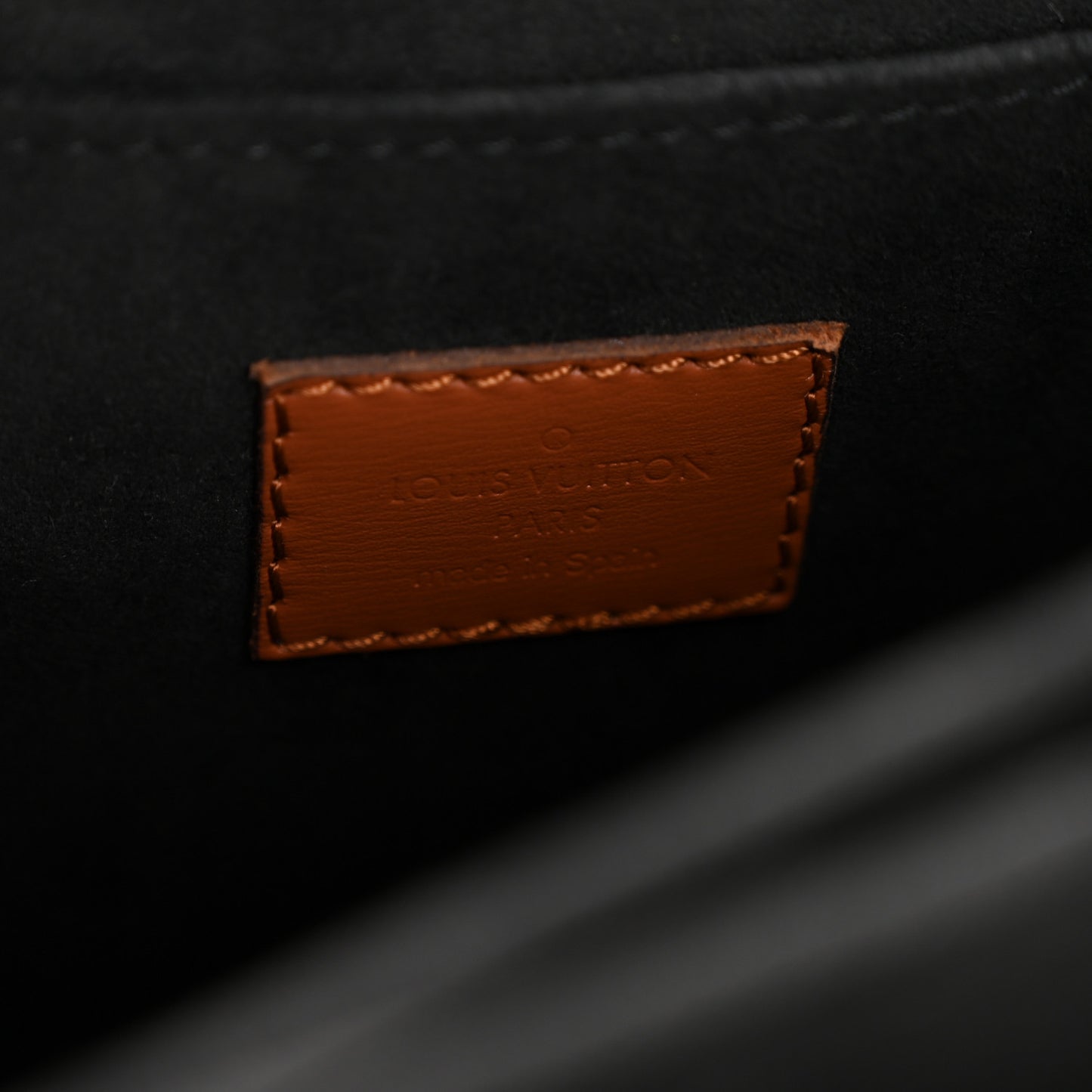 Reverse Monogram Dauphine MM