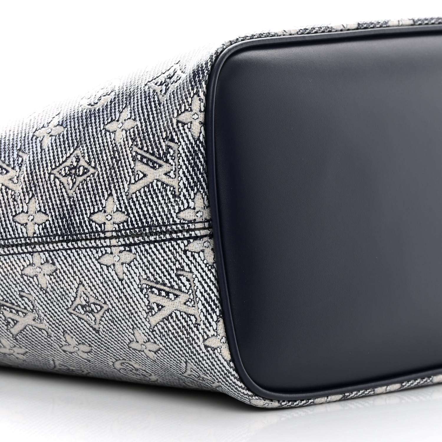 Louis Vuitton Monoglam Neverfull MM Blue 9 of 15