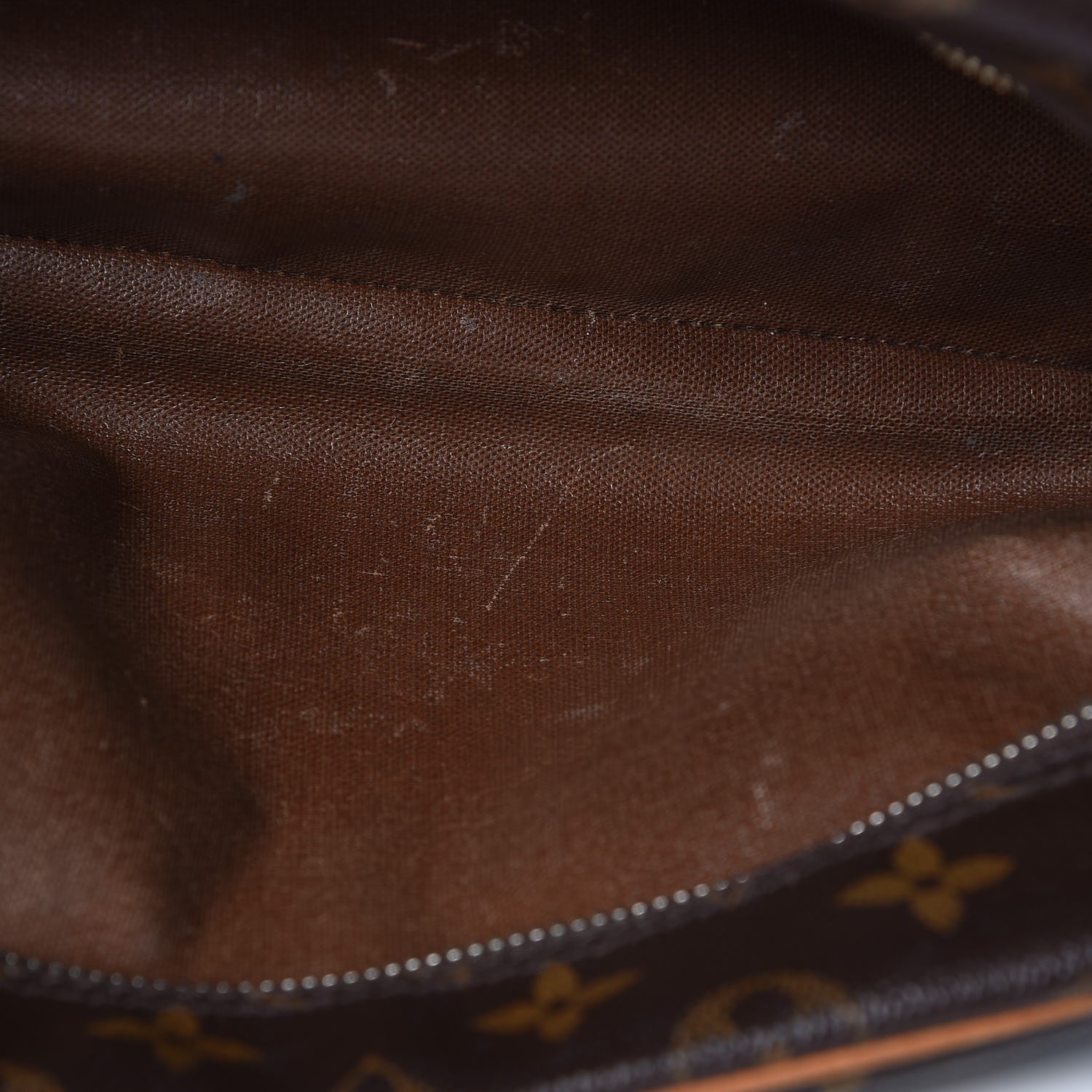 Louis Vuitton Monogram Toiletry Bag 25 8 of 10