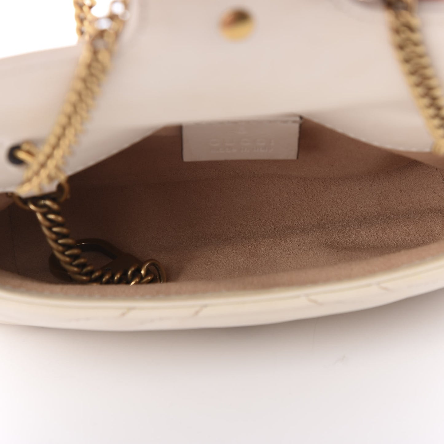 Calfskin Matelasse Super Mini GG Marmont Shoulder Bag White