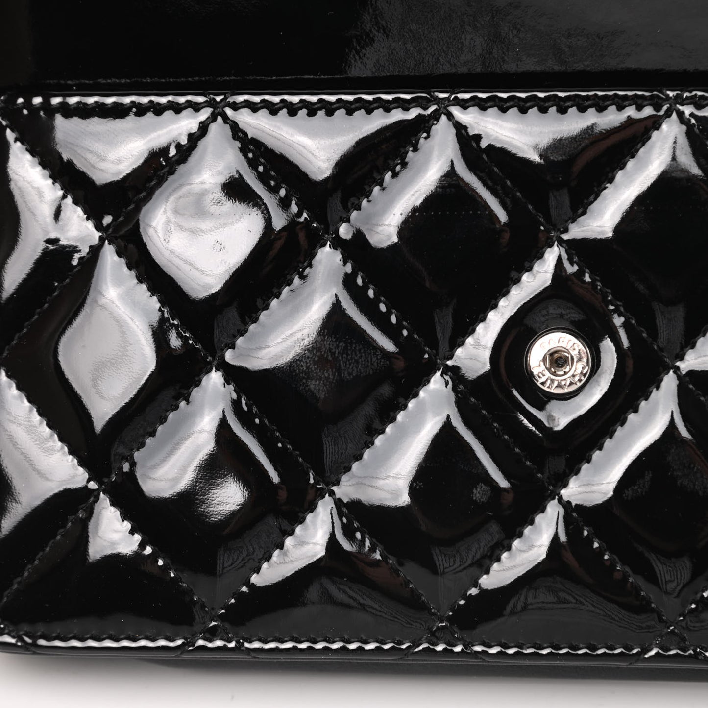 Patent Quilted Brilliant Wallet On Chain WOC Black