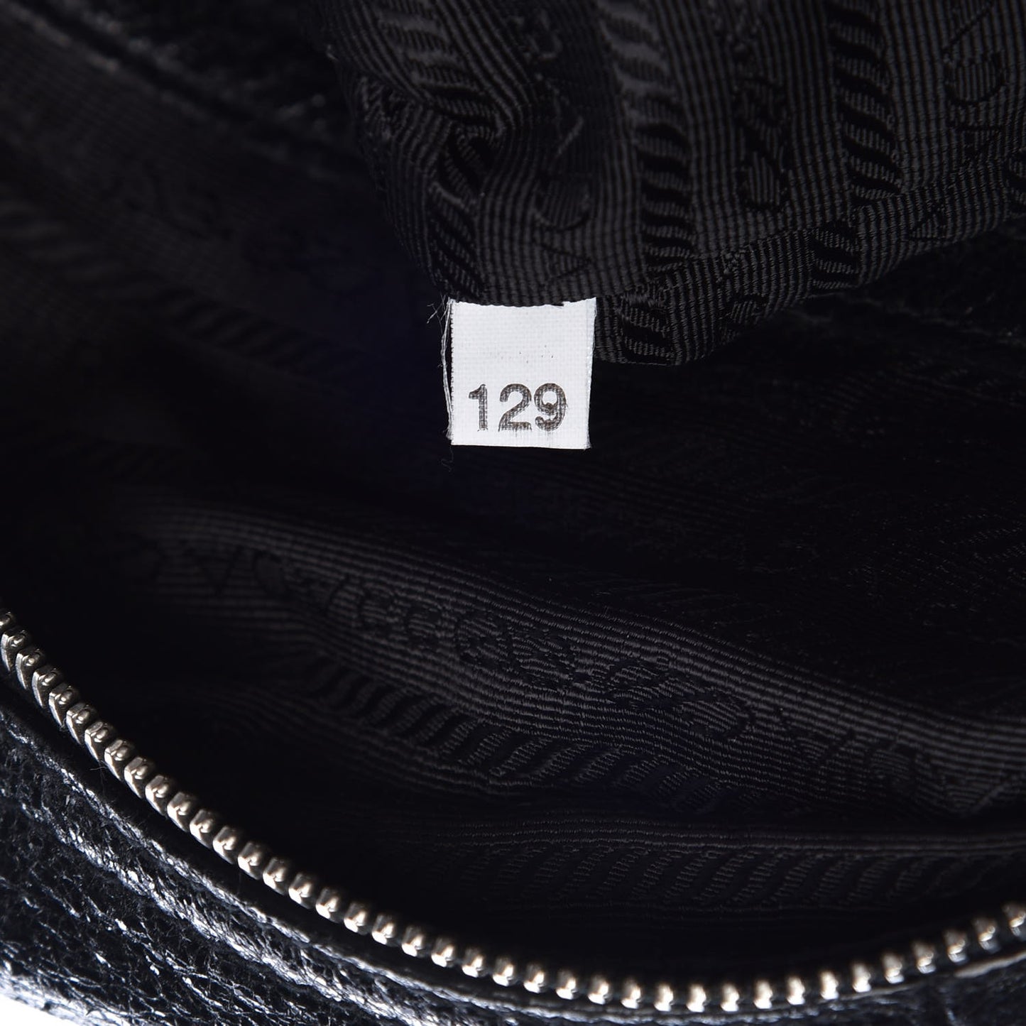 Tessuto Nylon Cervo Lux Dome Satchel Black