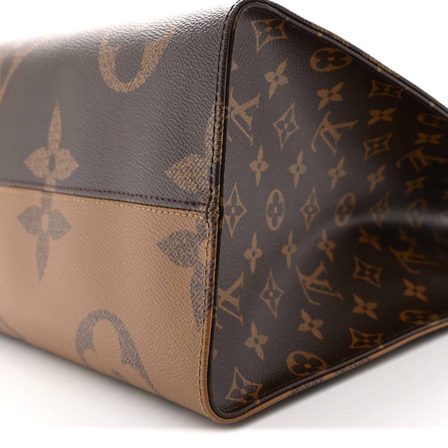 Louis Vuitton Reverse Monogram Giant Onthego GM 9 of 9