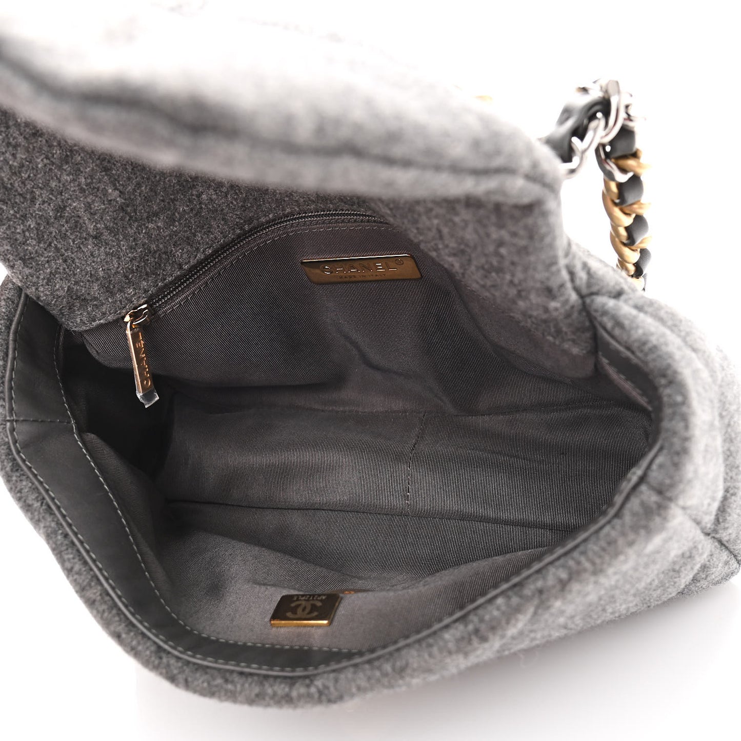 Wool Quilted Medium Chanel 19 Flap Grey