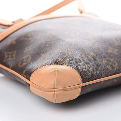 Louis Vuitton Monogram Sac Coussin GM 8 of 10