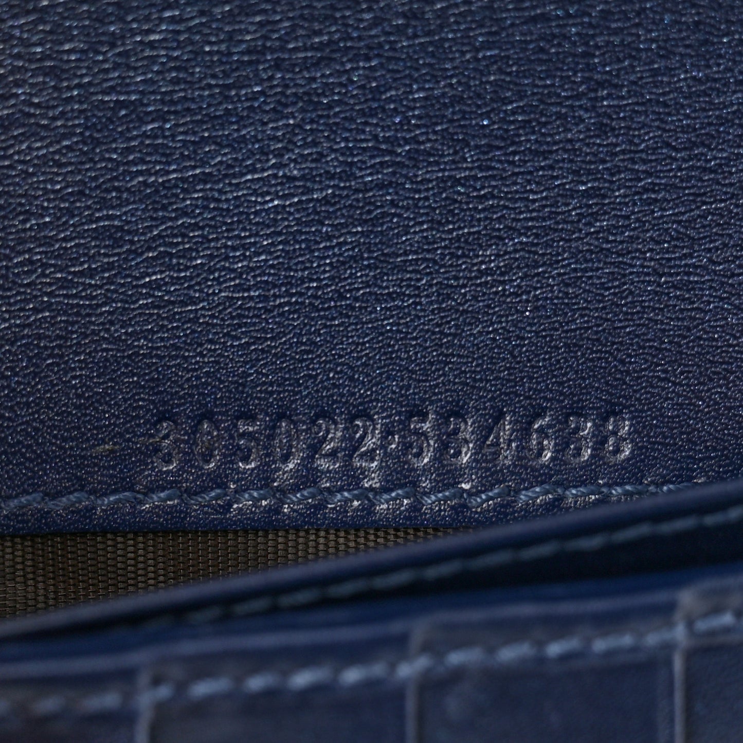Metallic Patent Microguccissima Signature Chain Wallet Navy