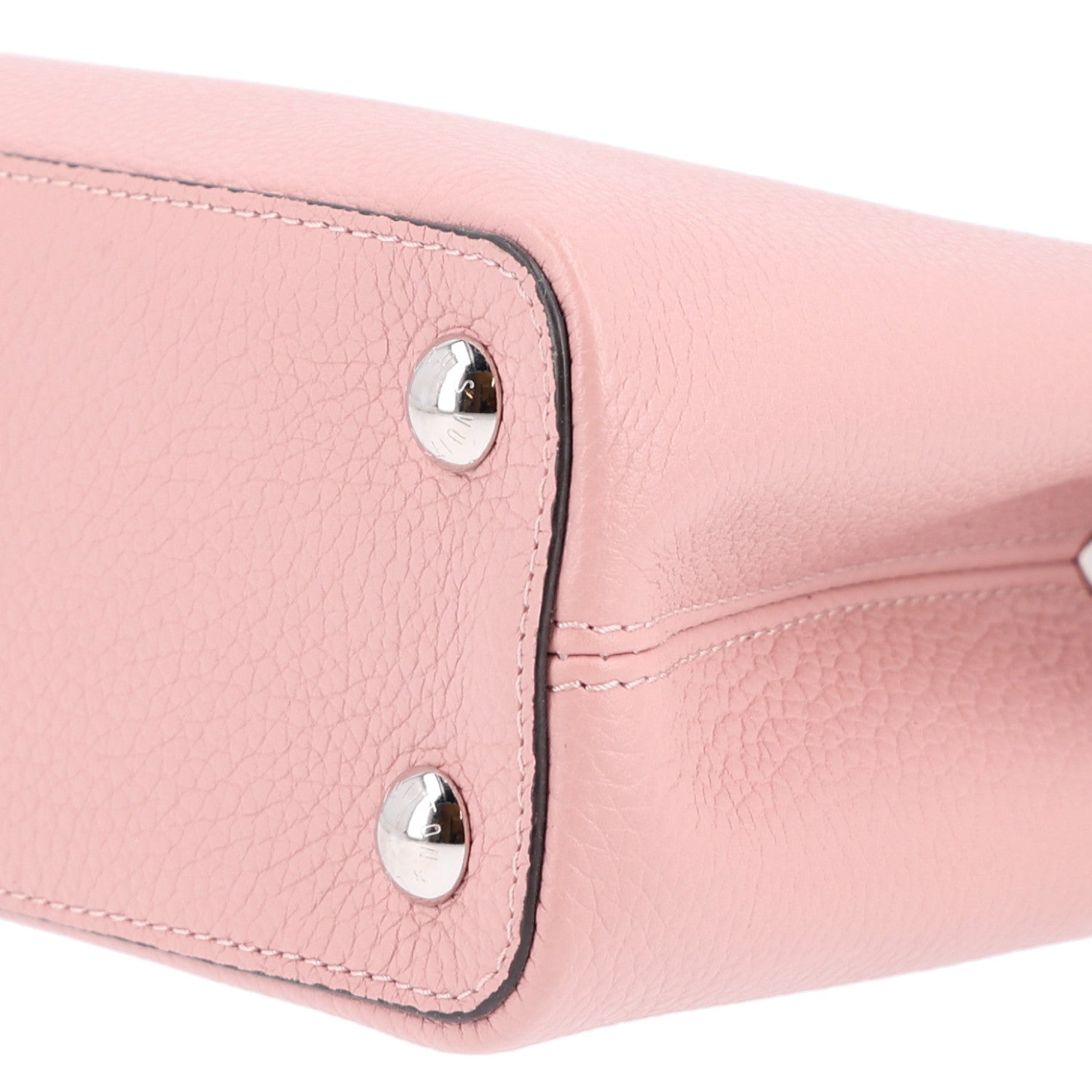 Louis Vuitton Taurillon Capucines BB Magnolia 9 of 9