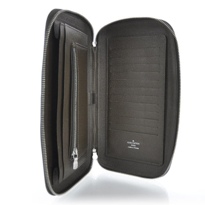 Louis Vuitton Taiga Atoll Travel Organizer Grizzli 5 of 7