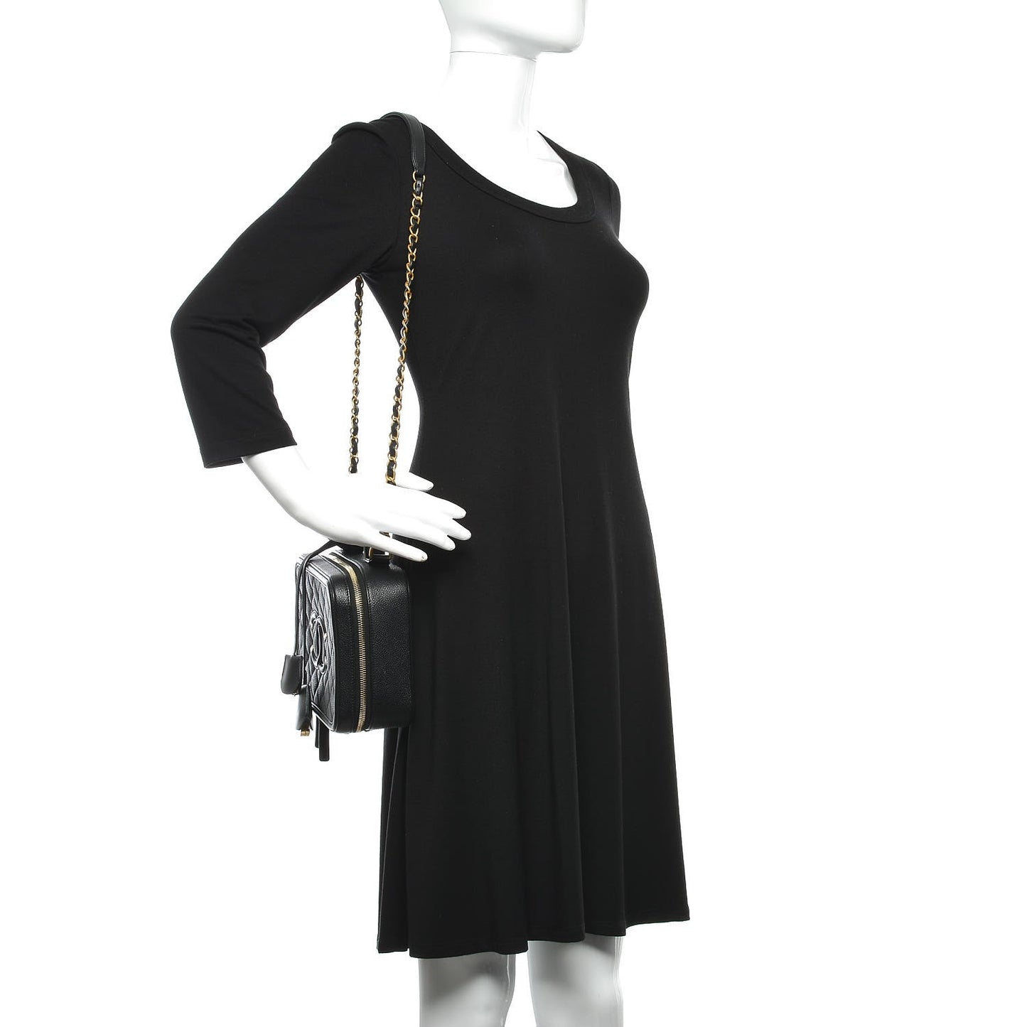 Caviar Quilted Medium CC Filigree Vanity Case Black