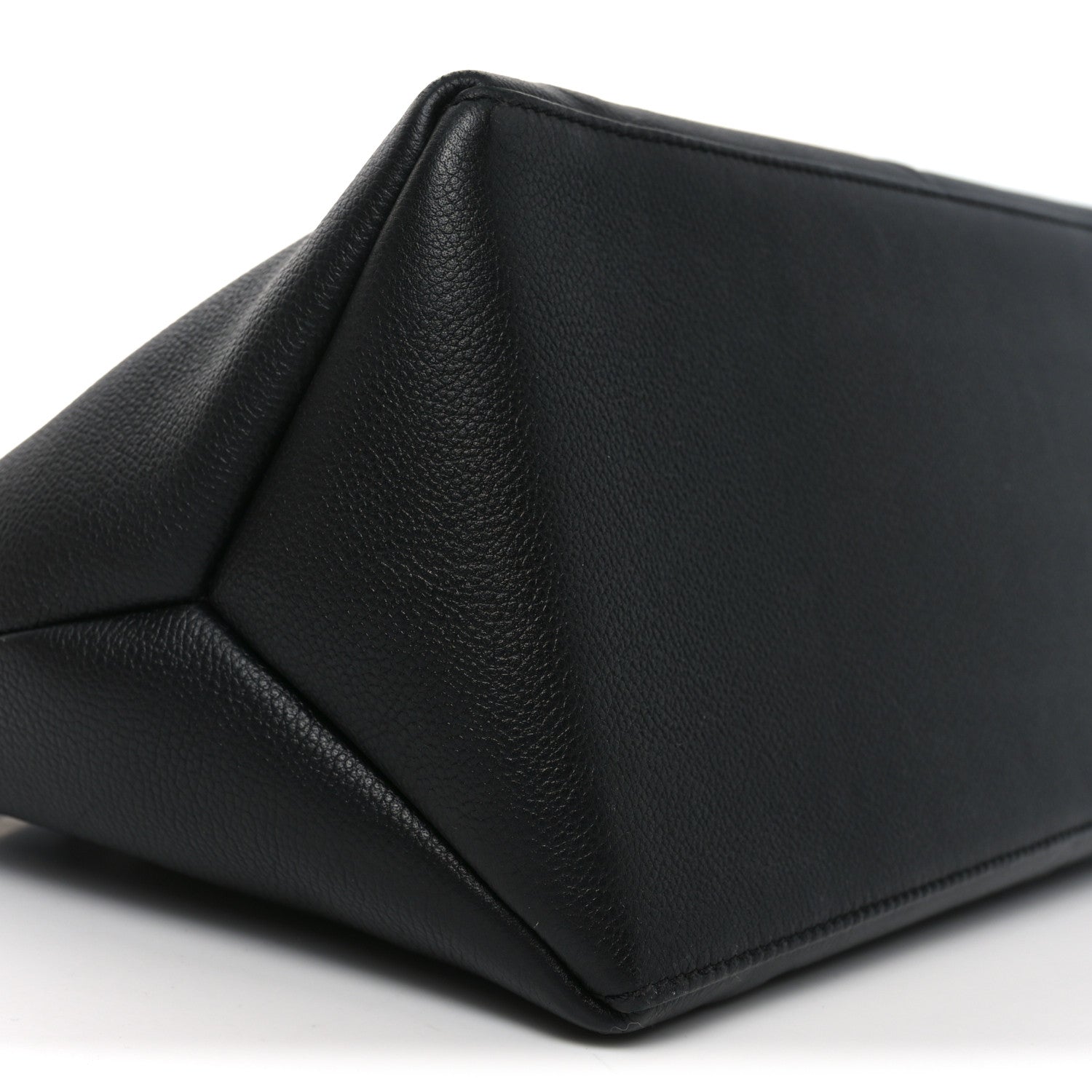 Louis Vuitton Empreinte Monogram Giant Grand Palais Black 8 of 9
