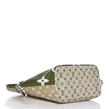 Louis Vuitton Monogram Giant Neverfull MM Kaki 5 of 12