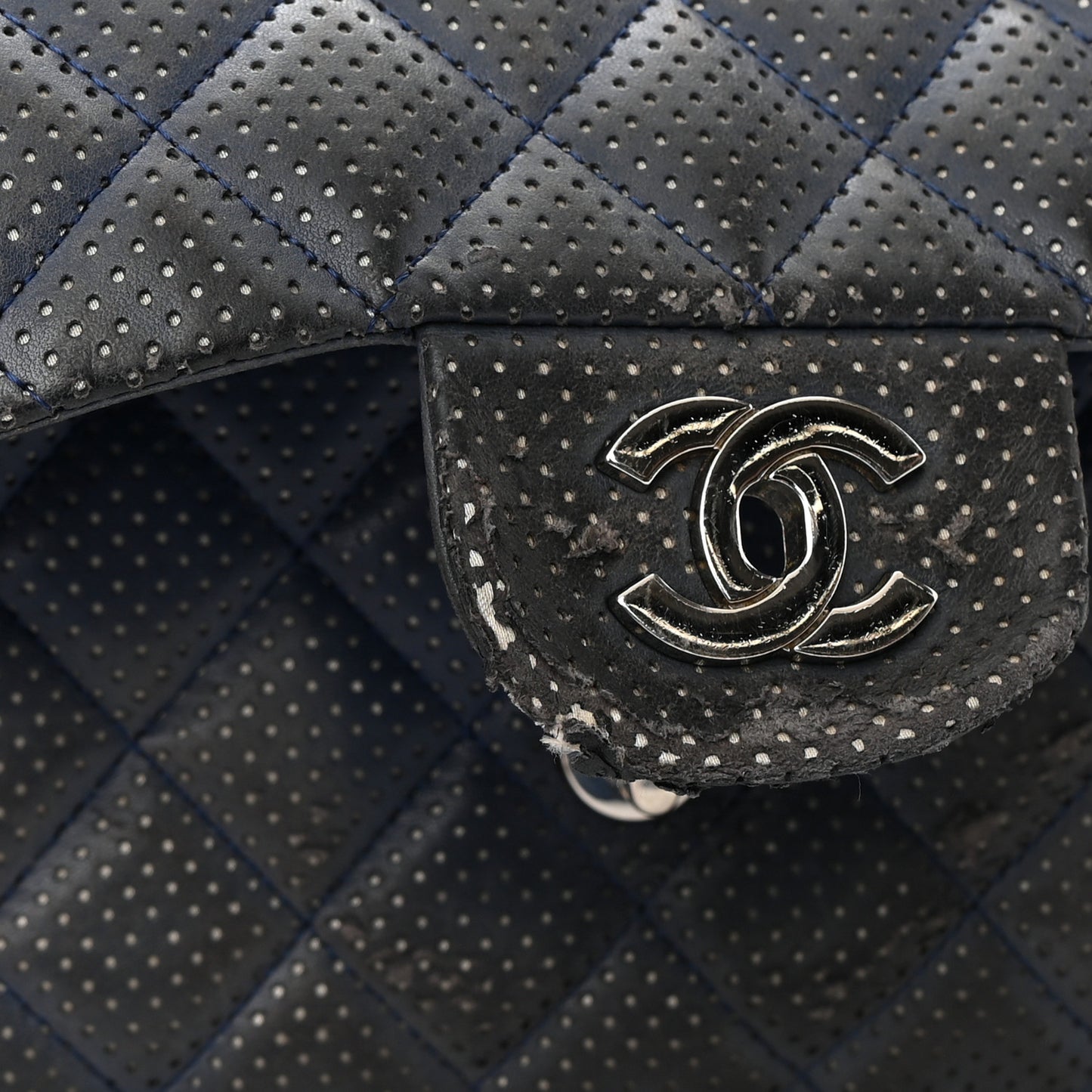 Lambskin Perforated Jumbo Single Flap Blue