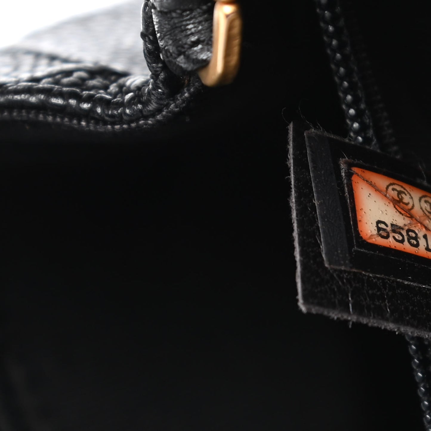 Caviar Diamond Stitched Shoulder Bag Black