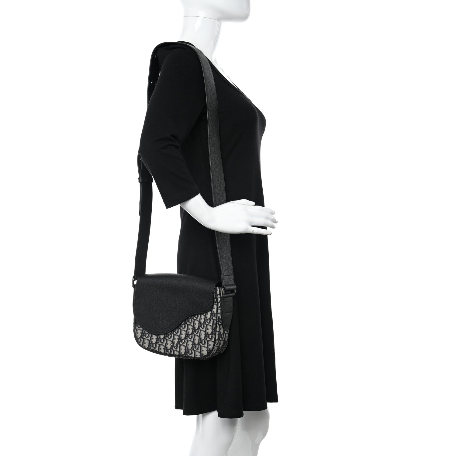 Christian Dior Grained Calfskin Oblique Saddle Messenger Black 2 of 10