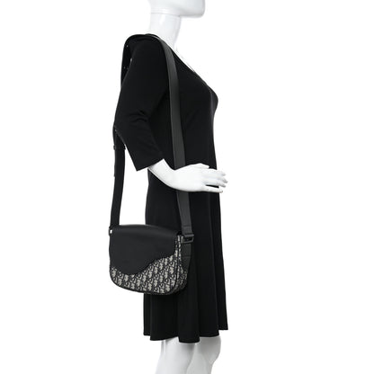 Christian Dior Grained Calfskin Oblique Saddle Messenger Black 2 of 10