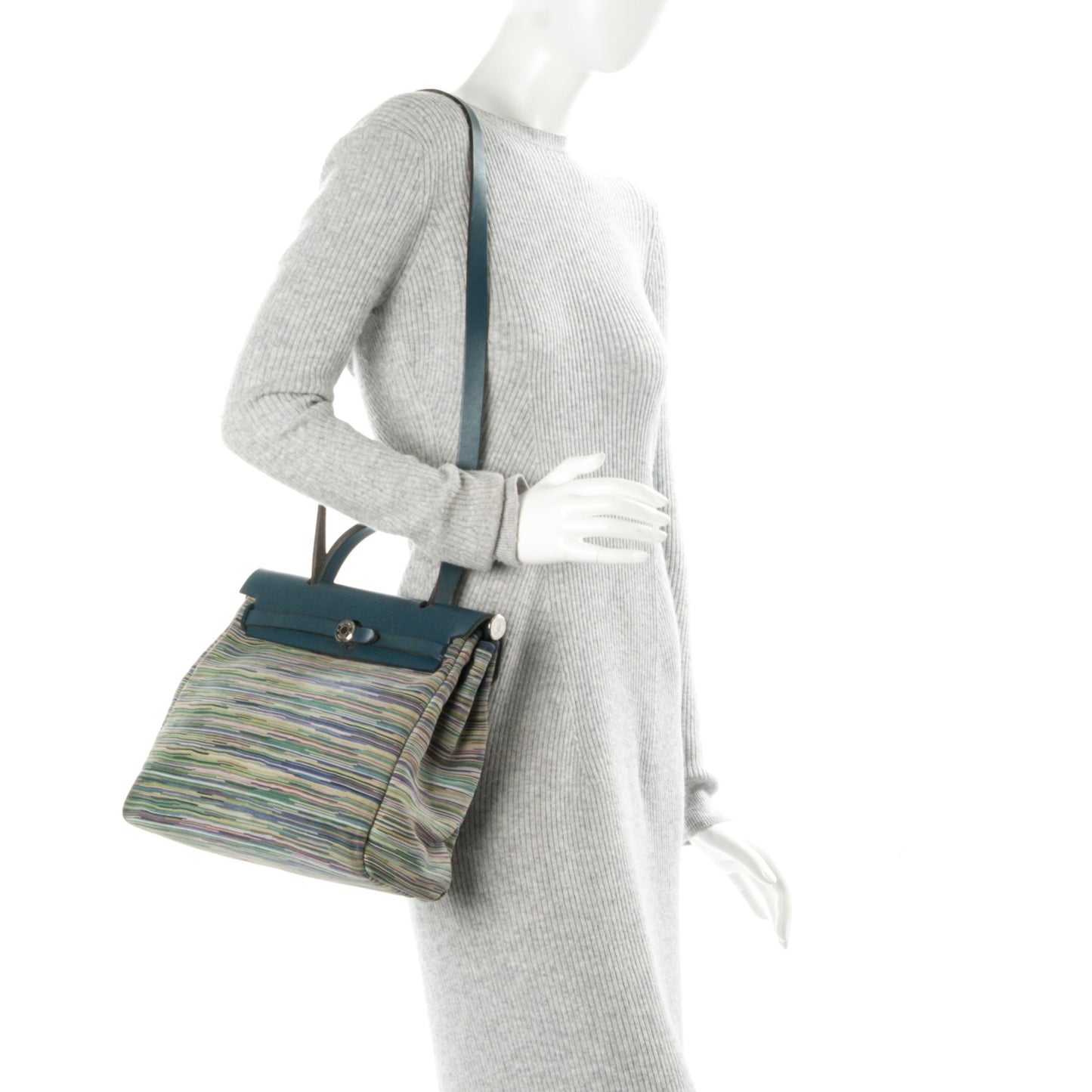 Barenia Vibrato Herbag 30 PM Indigo