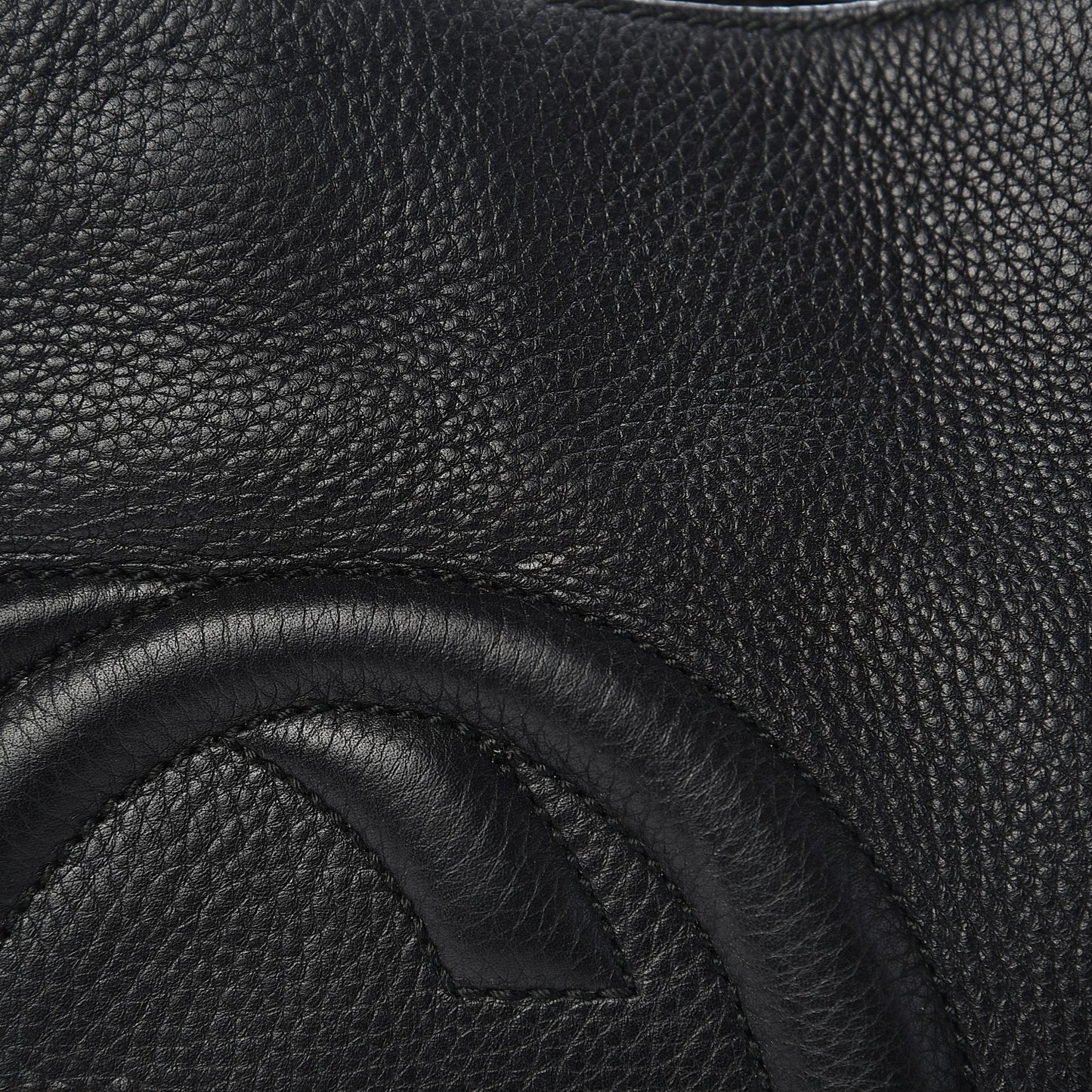 Pebbled Calfskin Medium Soho Chain Shoulder Bag Black