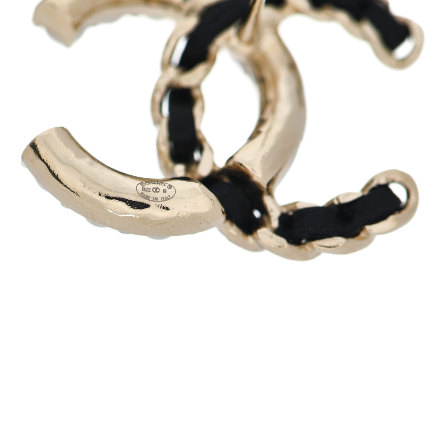 Pearl Lambskin Chain CC Stud Earrings Gold Black