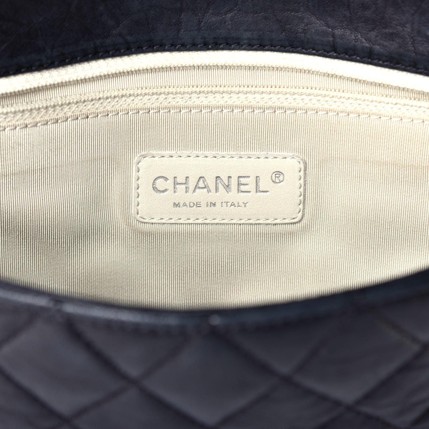 Chanel Washed Lambskin Quilted Maxi Chain Around Flap Black 6 of 9