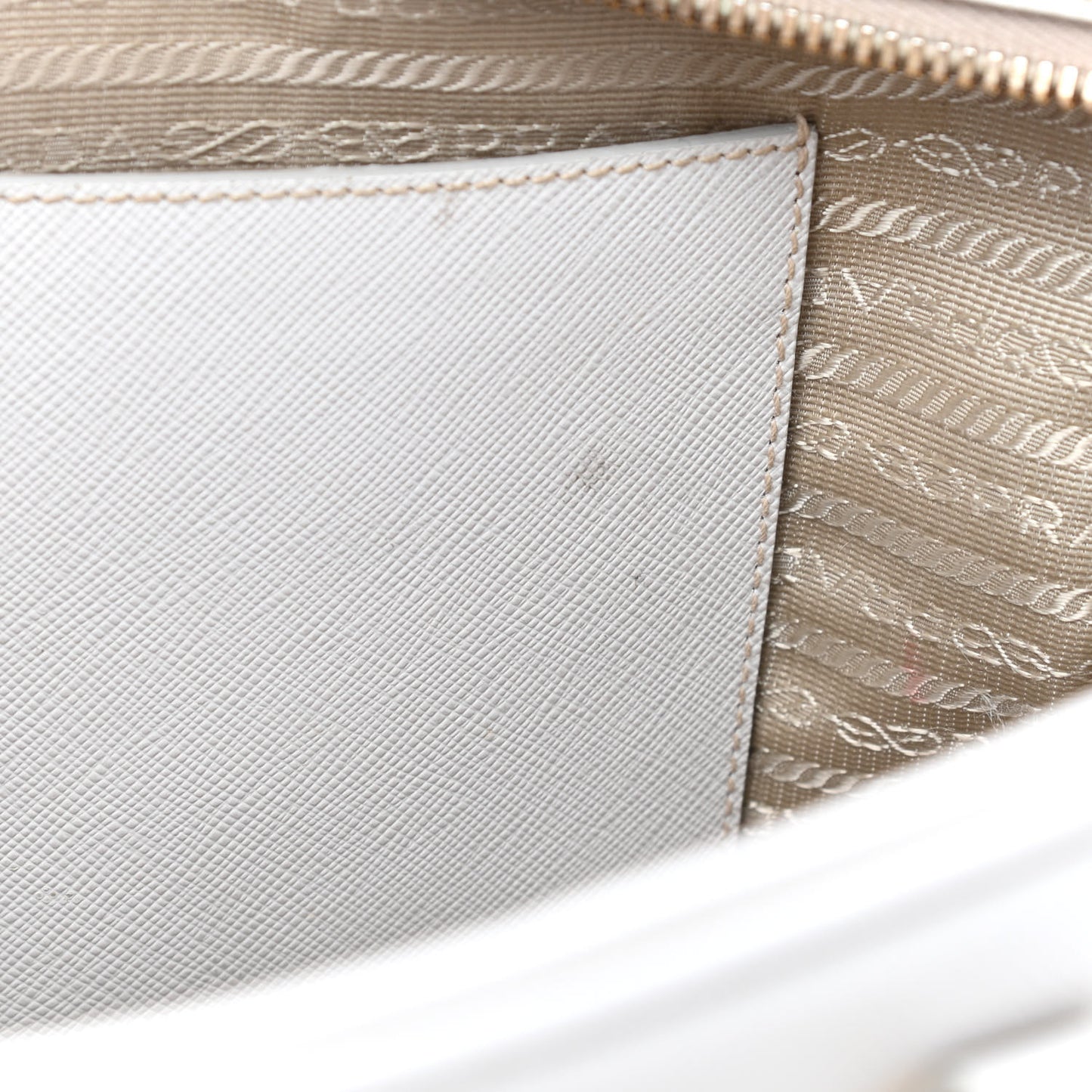 Saffiano Lux Tote Bowler Talco