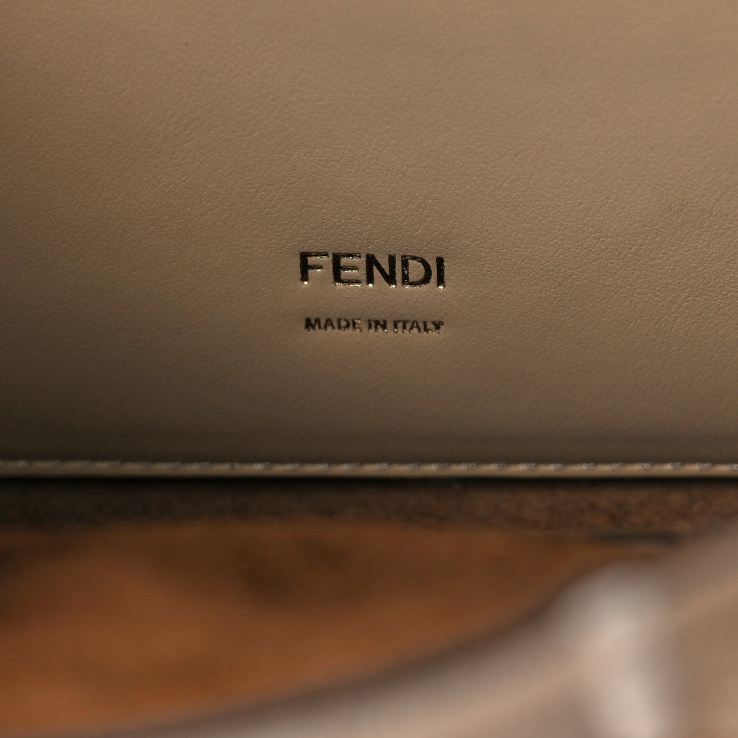 Agnello Old Shine Chamois F is Fendi Embossed Kan U Shoulder Bag Amido Nude