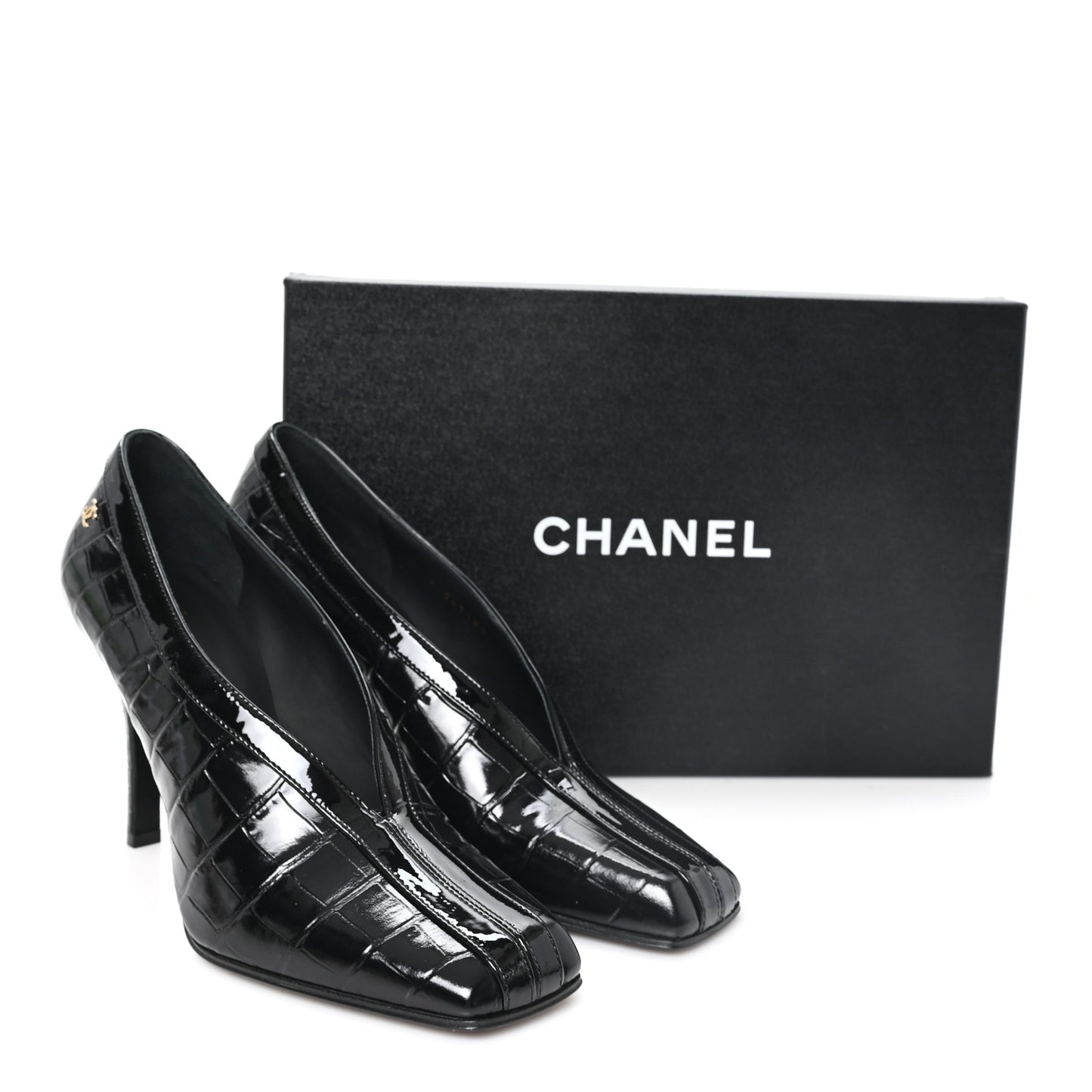 Crocodile Embossed Patent Calfskin Pumps 38 Black