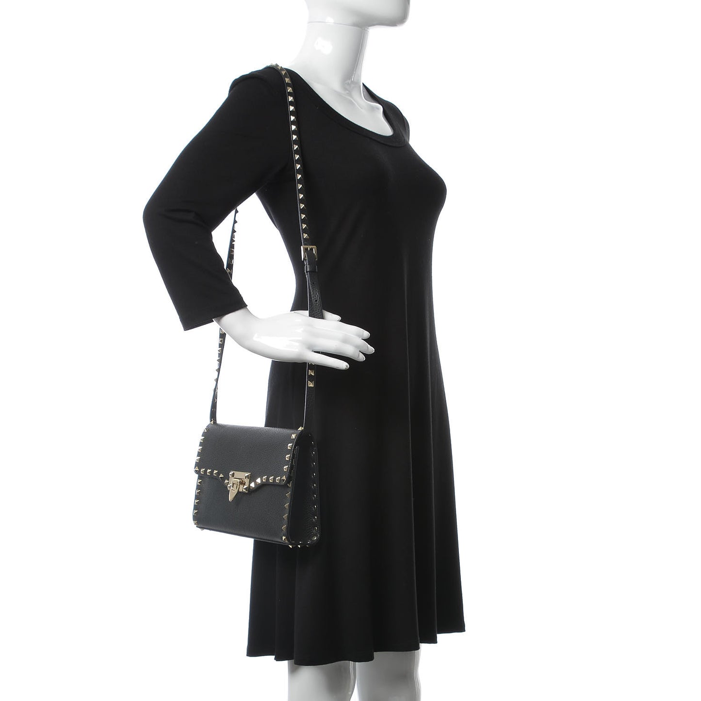 Pebbled Calfskin Medium Rockstud Flip Lock Crossbody Bag Black