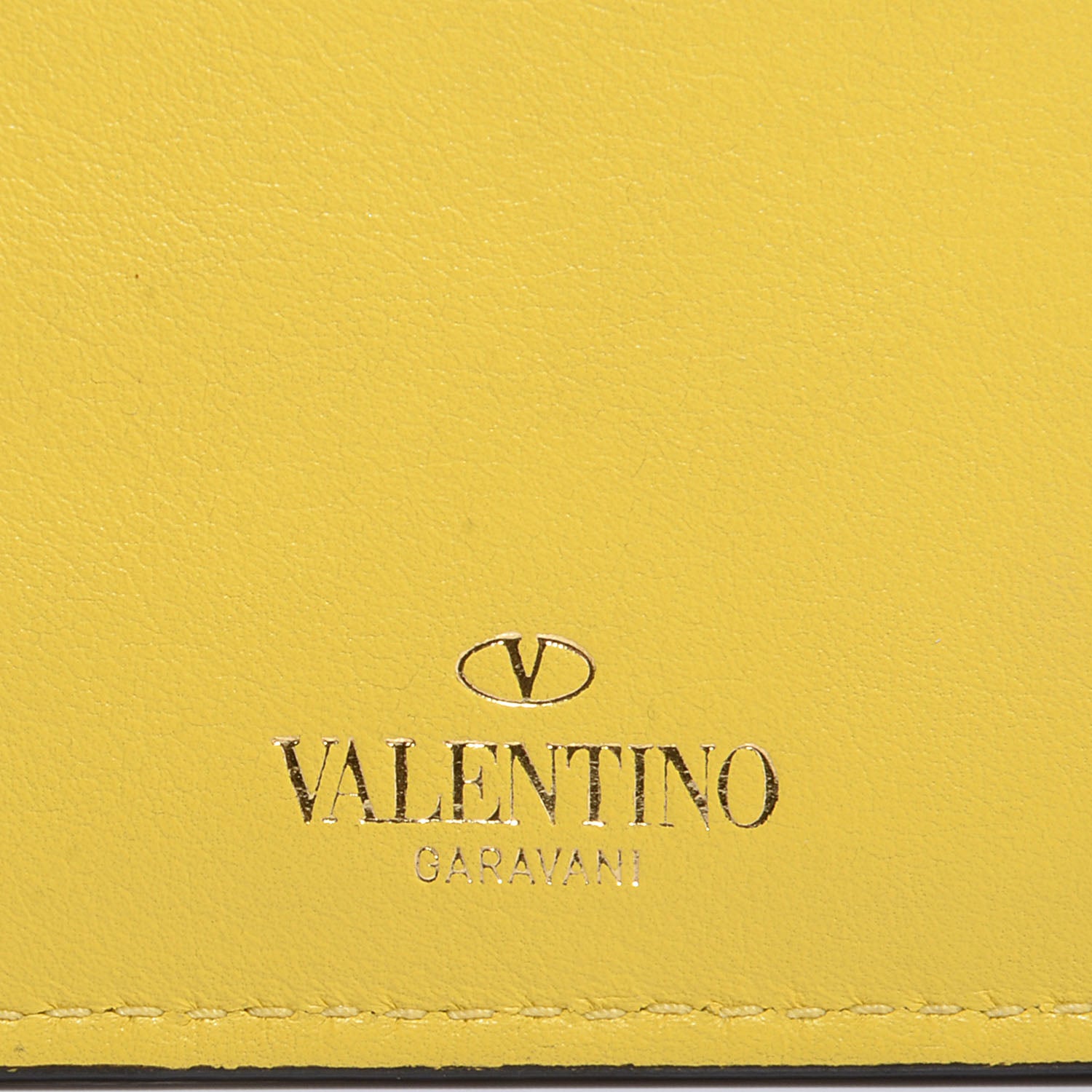 Valentino Garavani Vitello Rockstud Card Holder Naples Yellow 13 of 17