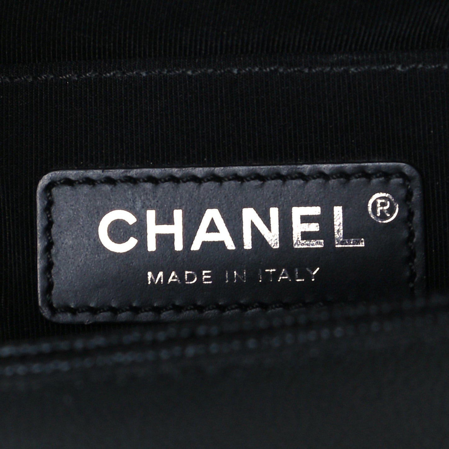 Caviar Chevron Quilted Small Boy Flap Black