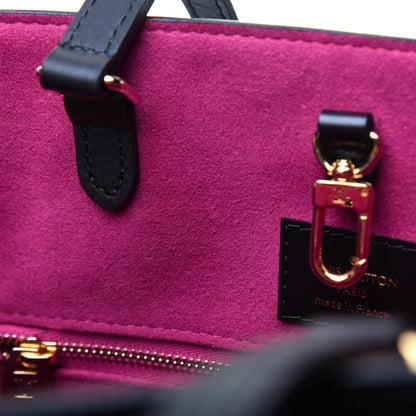 Louis Vuitton Epi Onthego MM Black 12 of 18