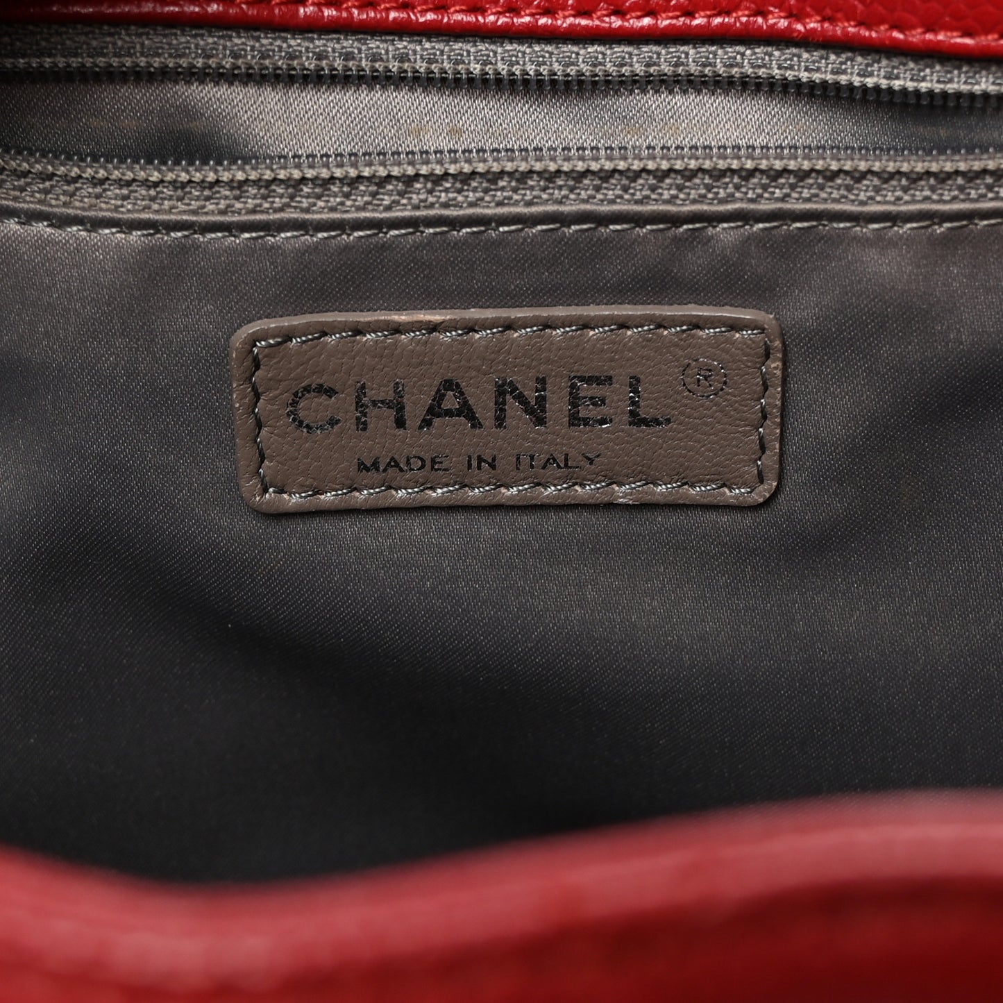 Caviar Quilted Vertical Grand Shopping Tote GST Red