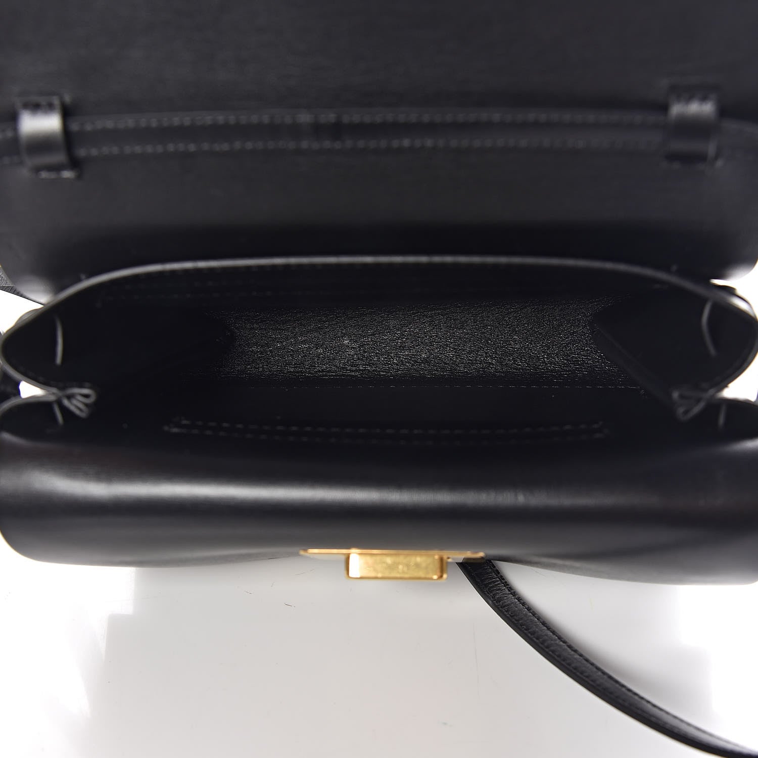 Valentino Garavani Calfskin Medium Vring Shoulder Bag Black 5 of 9