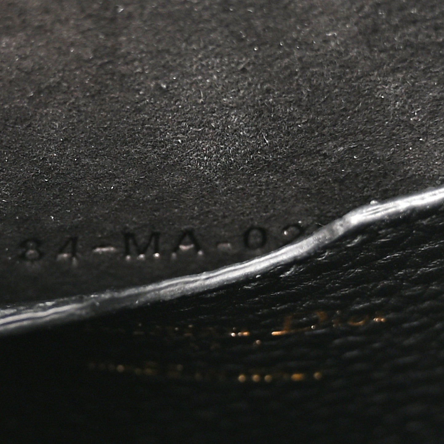 Grained Calfskin Medium Bobby Flap Black