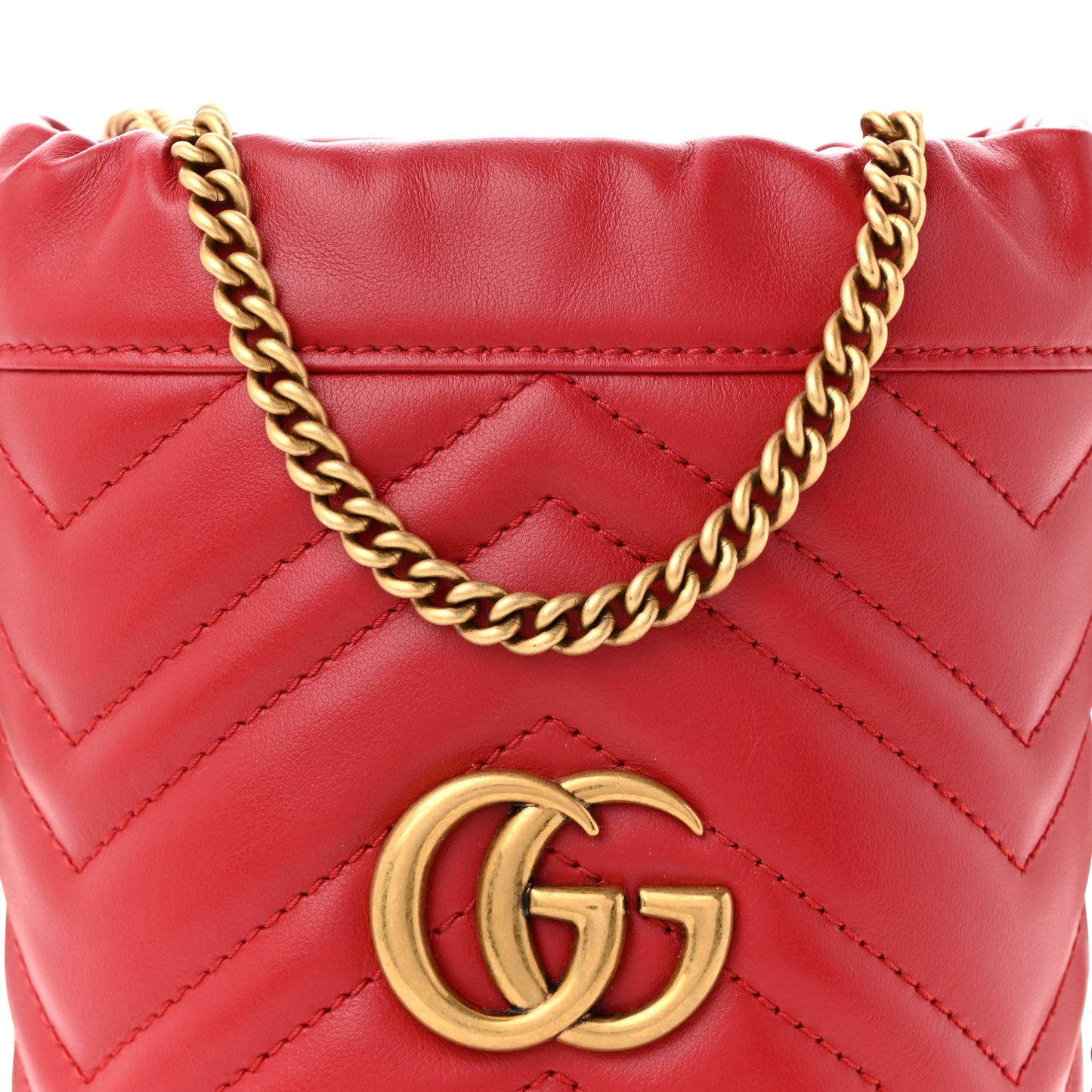Calfskin Matelasse Mini GG Marmont 2.0 Bucket Bag Hibiscus Red