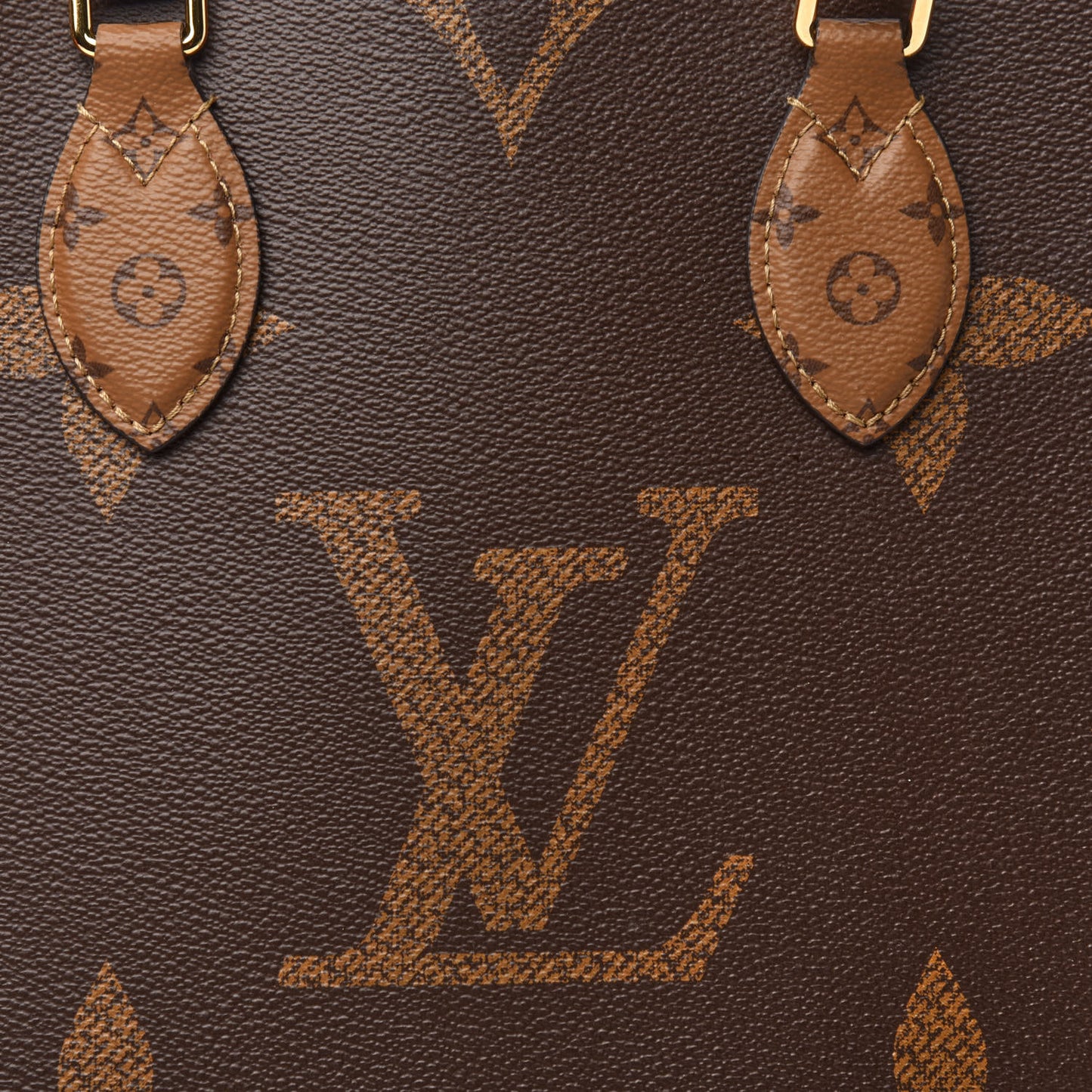 Reverse Monogram Giant Onthego MM