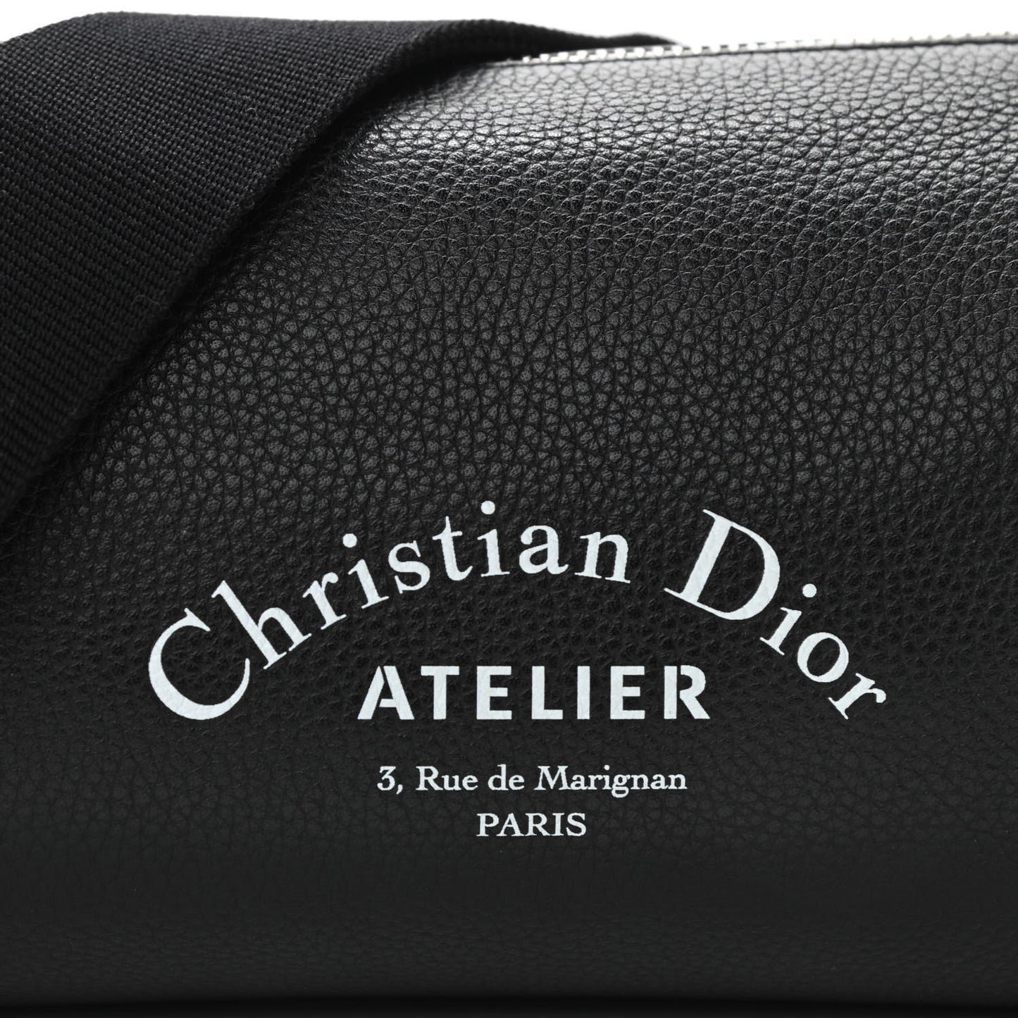 HOMME Grained Calfskin Mens Roller Pouch Black