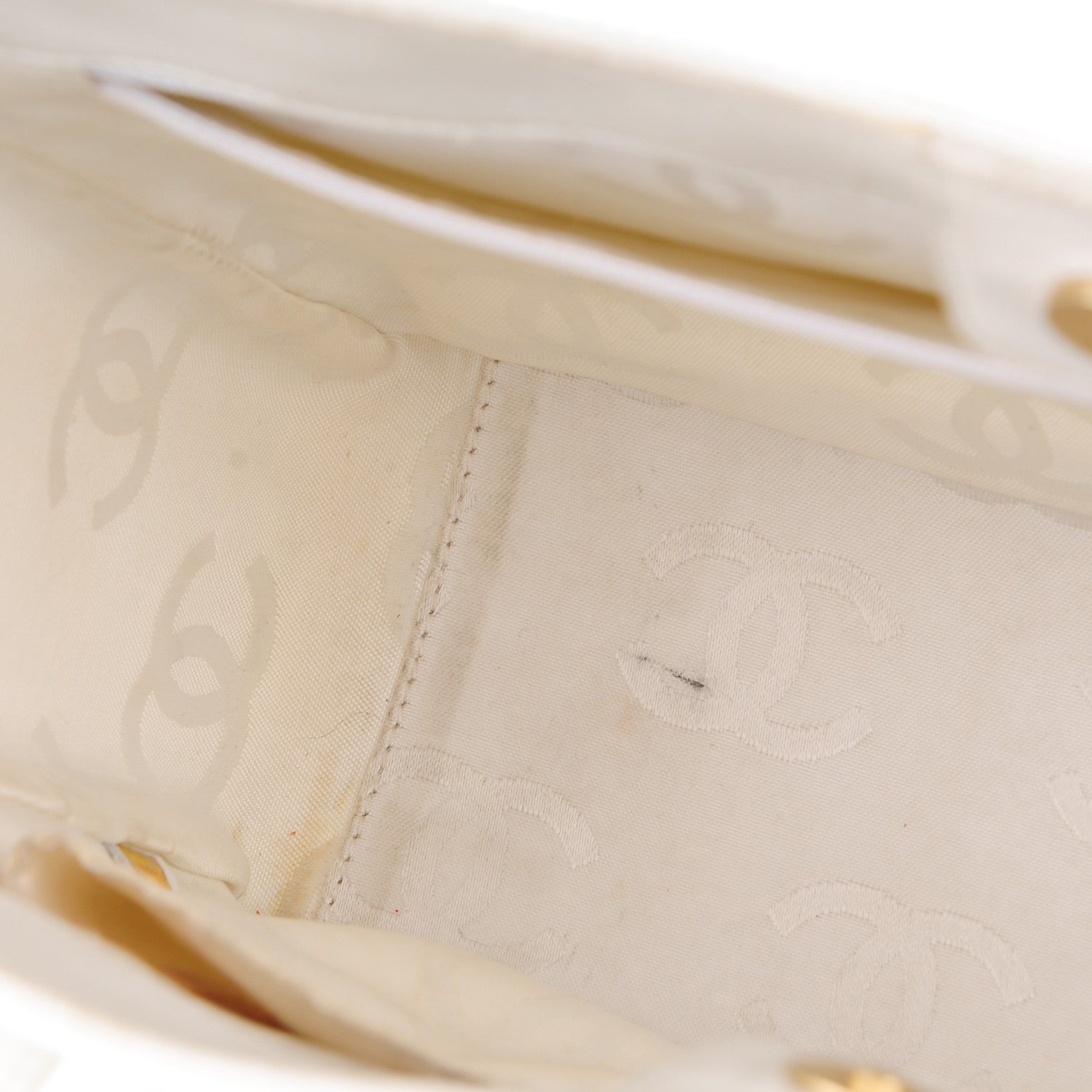 Chanel Patent CC Tote White 19 of 21
