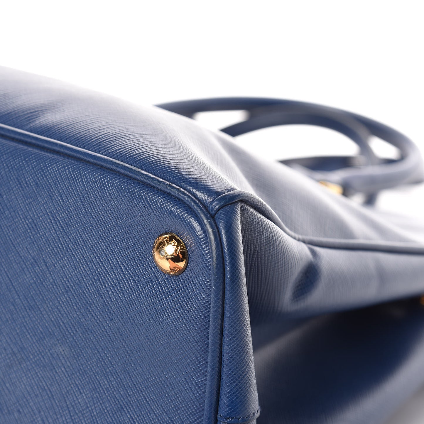 Saffiano Medium Galleria Double Zip Tote Bluette