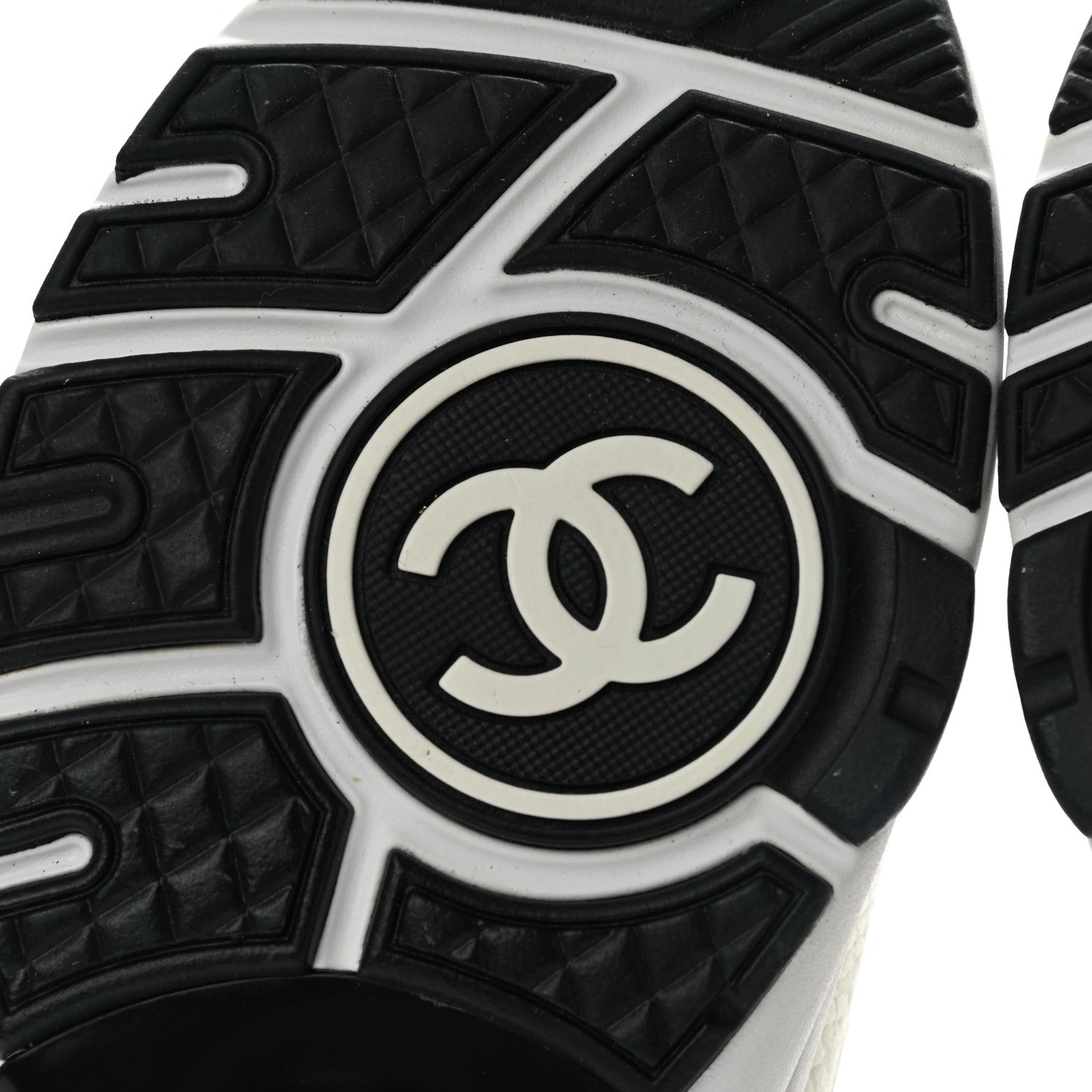 Chanel Mesh Suede Calfskin Grained Calfskin Womens CC Sneakers 35 White Black 6 of 9