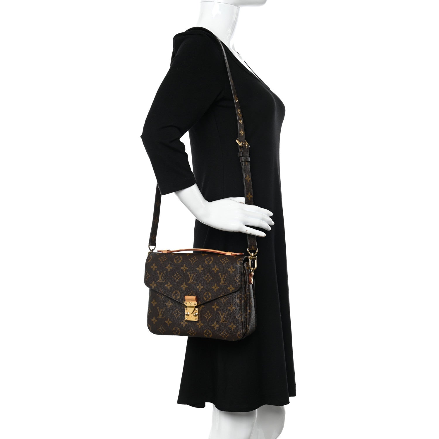 Louis Vuitton Monogram Pochette Metis 2 of 11