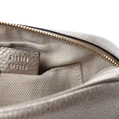 Gucci Metallic Pebbled Calfskin Small Soho Disco Bag Golden Beige 13 of 14