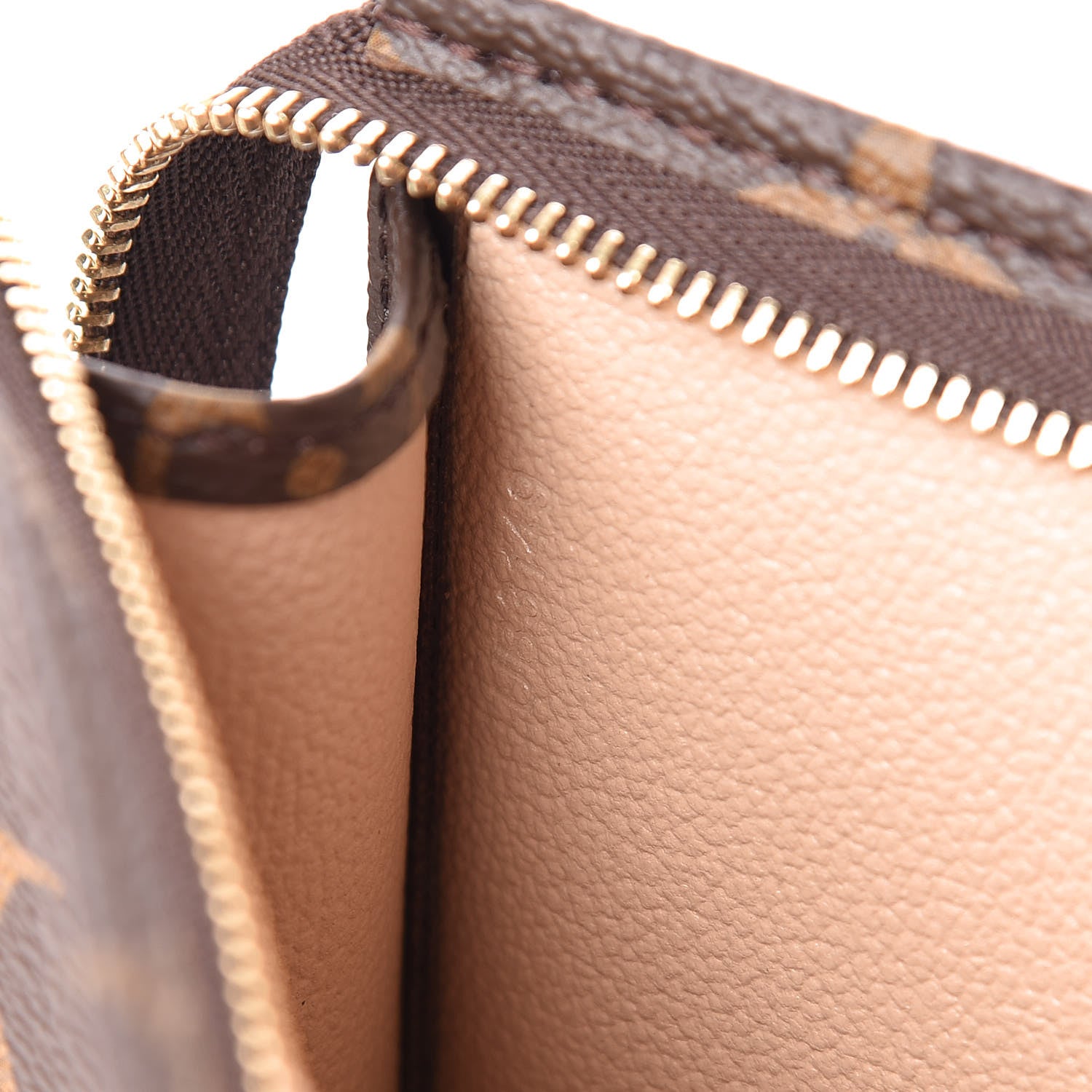 Louis Vuitton Monogram Toiletry Pouch 19 7 of 10