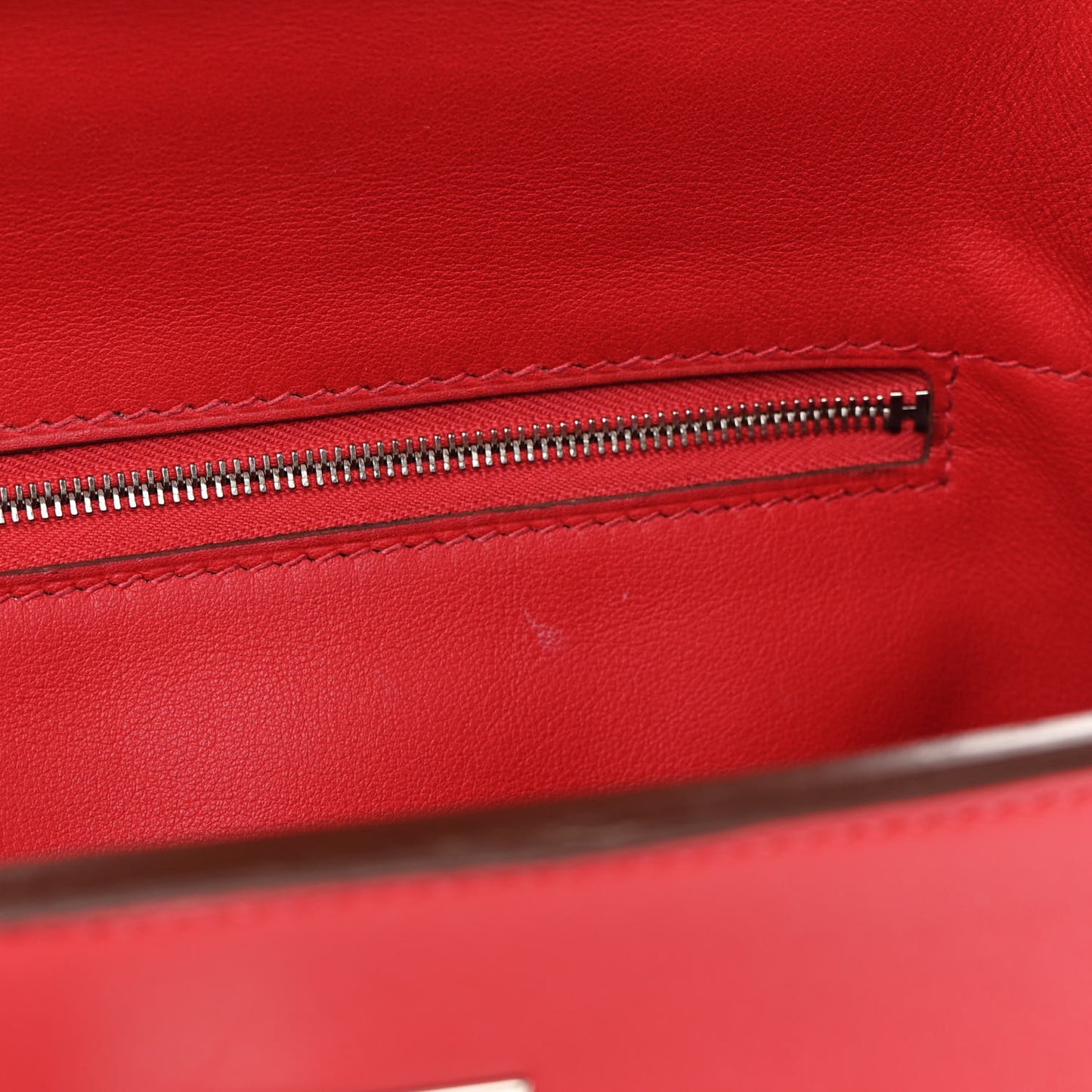 Togo Swift 24/24 29 Rouge Vif