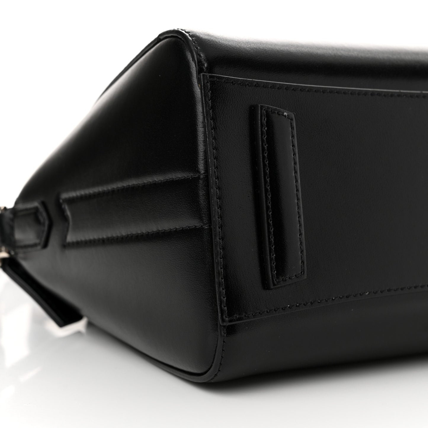 Shiny Lord Calfskin Mini Antigona Black